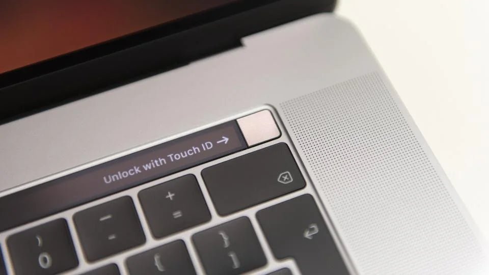 MacBook Pro (15-inch, 2018) i7 16GB RAM Nieuwstaat - iApples